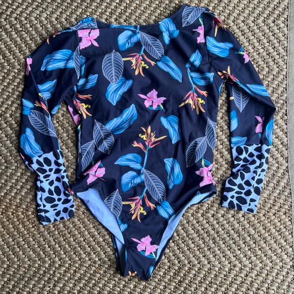 𝗡𝗘𝗪 Milanoo one piece swimsuit - Picture 1 of 2